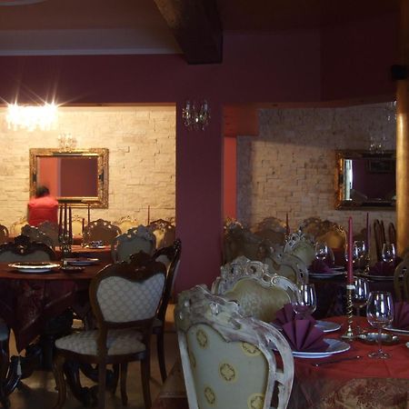Hotel Royal Zalău Eksteriør billede