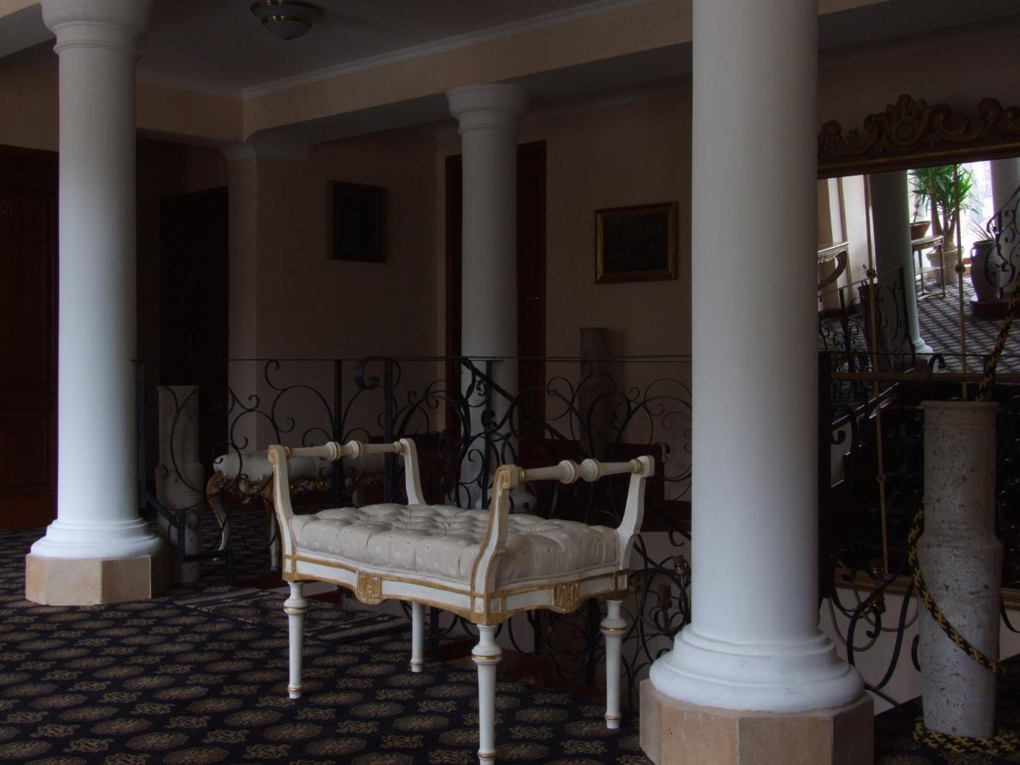 Hotel Royal Zalău Eksteriør billede